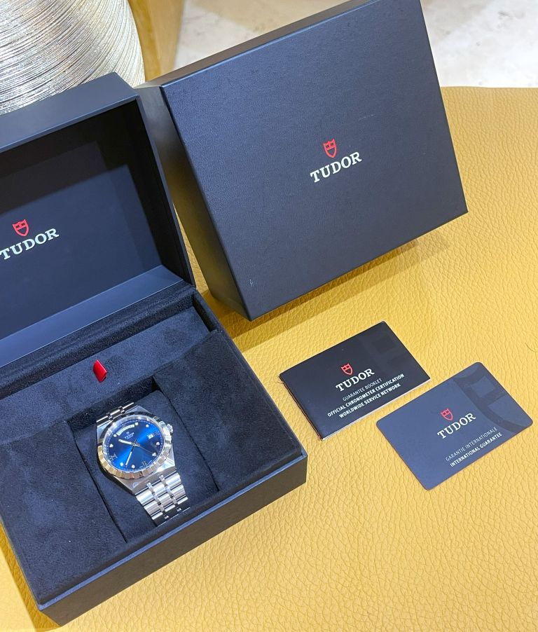 Tudor Royal daydate blu diamonds