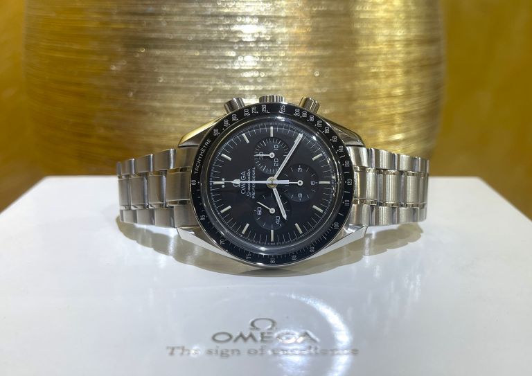 omega speedmaster moonwatch 1863 fondello a vista