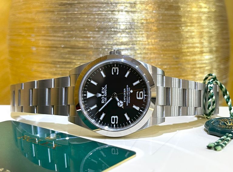 rolex explorer 39mm 214270