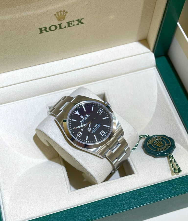 rolex explorer 39mm 214270