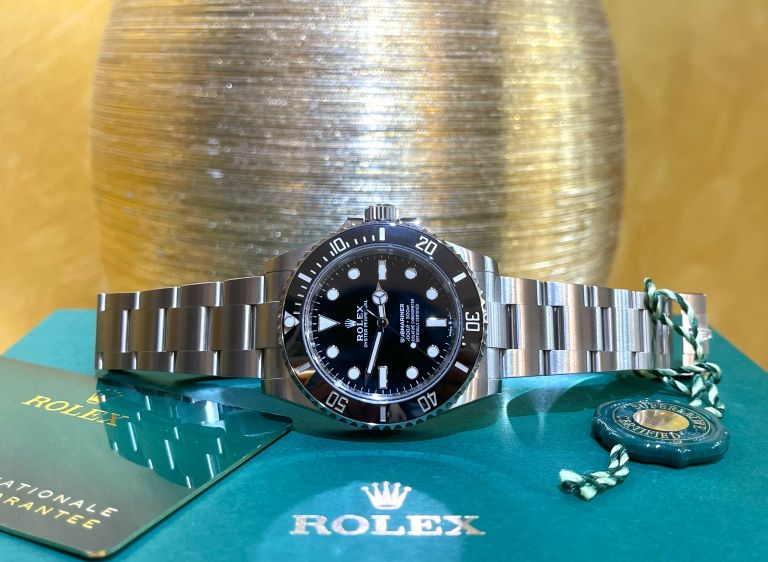 Rolex submariner 124060