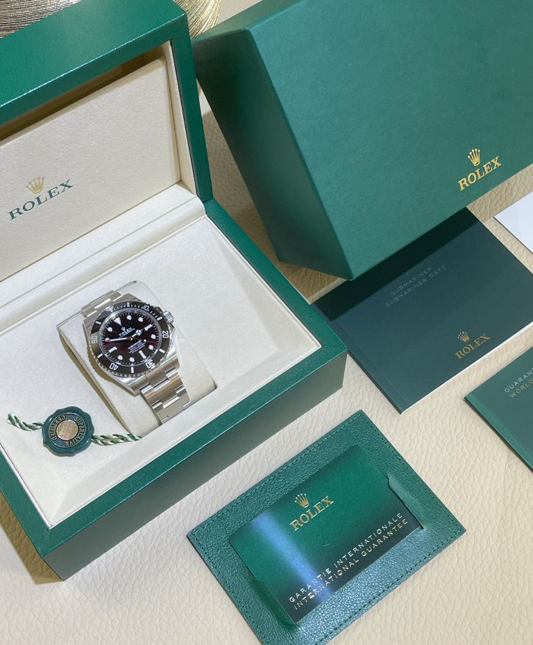 Rolex submariner 124060