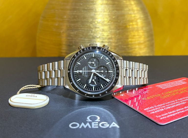 omega speedmaster moonwatch NEW